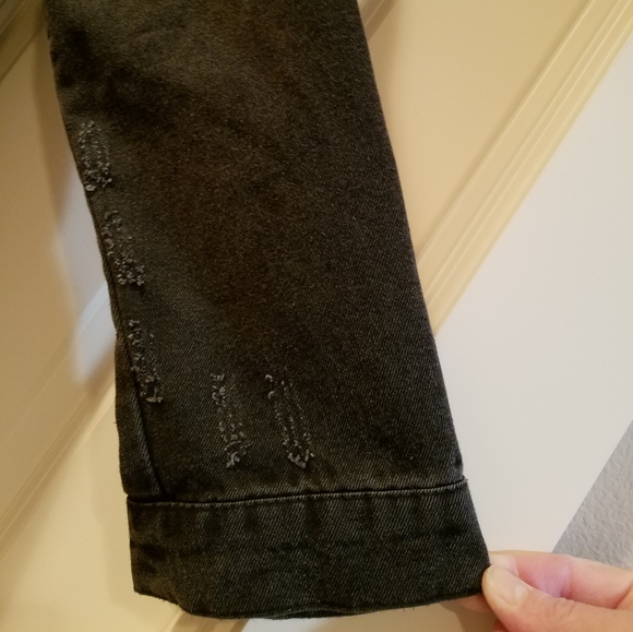 Haute Ellie Denim Moto Jacket Ashbury Oversized Floral Embroidery Size Sm/Md NWT - Picture 12 of 15